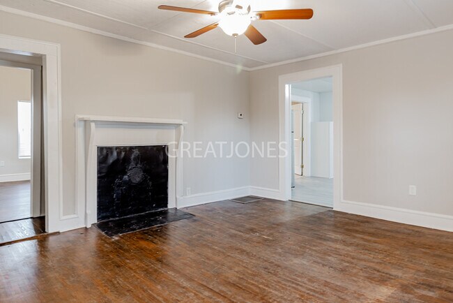 Building Photo - Charming 2 Bedroom in Woodruff!