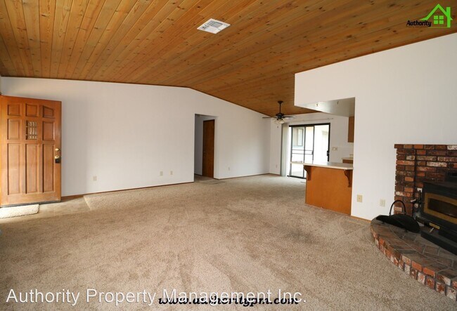 Building Photo - 3 br, 2 bath House - 2156 Jessica Way