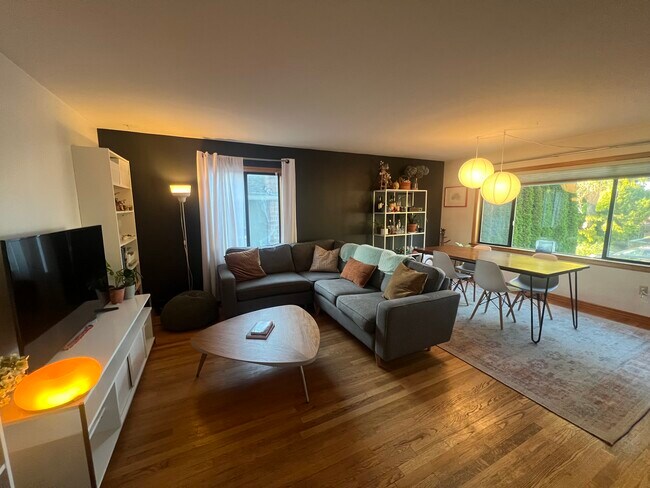 Foto del edificio - 545 NE 100th St