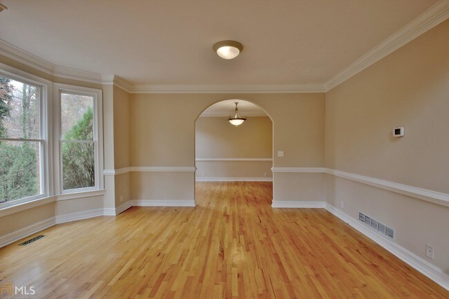 Foto del edificio - 100 Greenridge Way