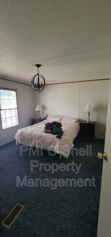 Building Photo - 544 Mapleleaf Cir
