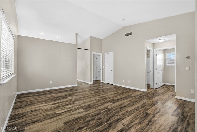 Building Photo - 7567 Violet Vista Ave