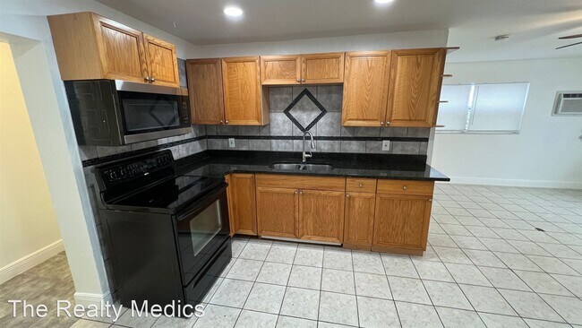 Foto del edificio - 2 br, 1 bath House - 603 Josephine St Unit B