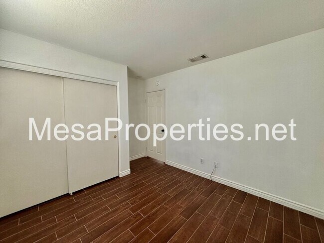 Foto del edificio - 16486 Salinas St