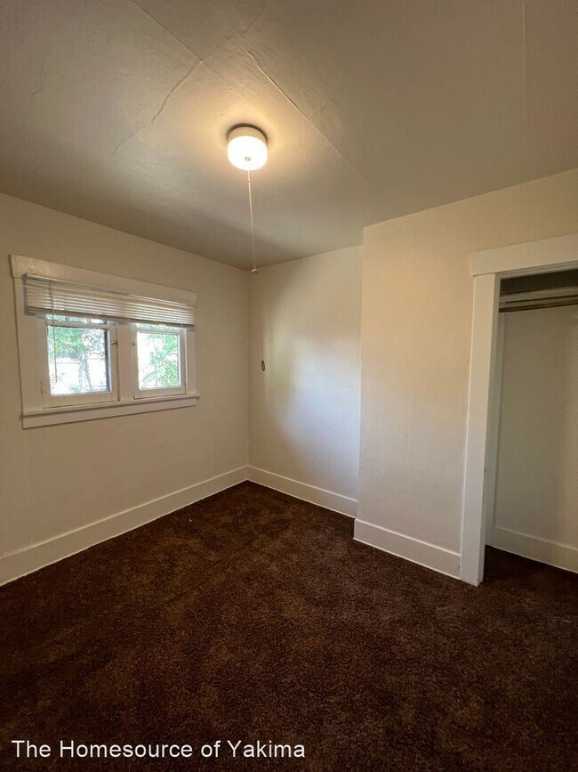 Foto del edificio - 3 br, 1 bath House - 904 Queen Ave