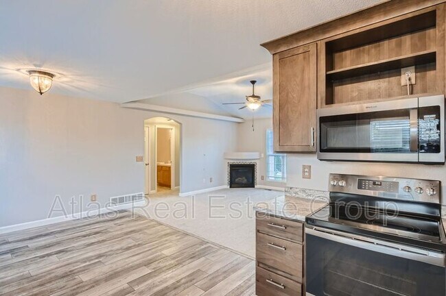 Foto del edificio - 2912 Spring Cove Dr