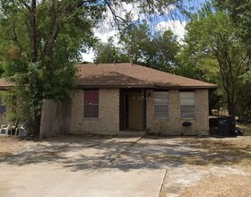 Building Photo - 219 Bucknell Ct
