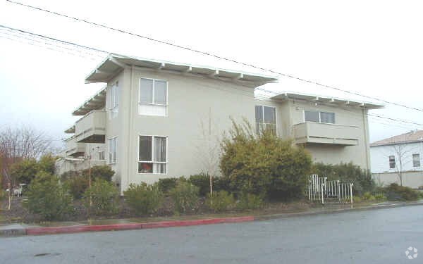Foto del edificio - Rogers Greene Apartments