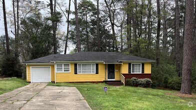 Building Photo - 726 Alvaredo St
