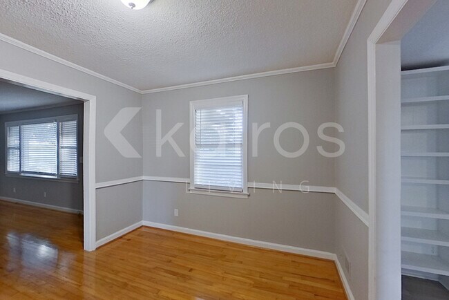 Foto del edificio - 1703 Morninghill Dr