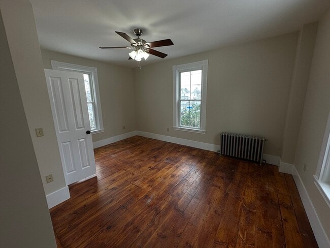 Building Photo - 1160 Boston Rd