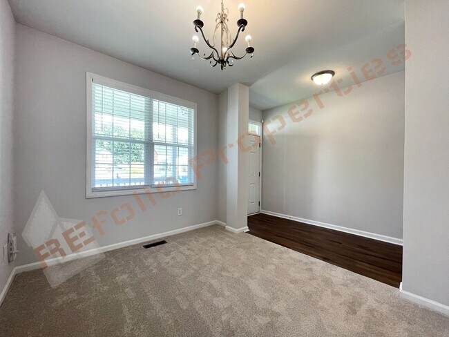 Foto del edificio - 112 Taylors Creek Ct