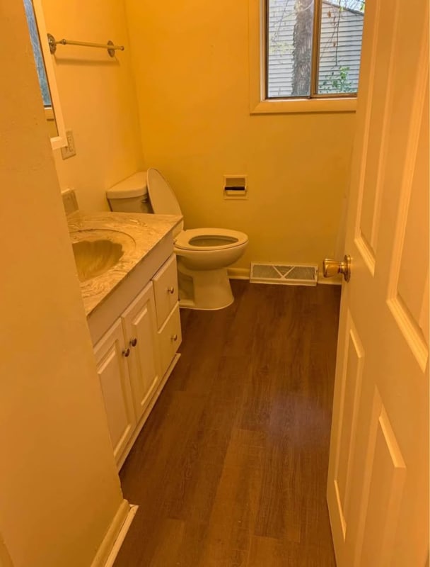 Building Photo - 2617 Hess Ave