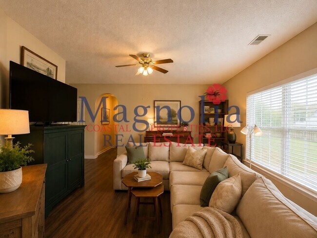 Foto del edificio - 3-bedroom, 2-bathroom - Live Oak Subdivision in Richmond Hill
