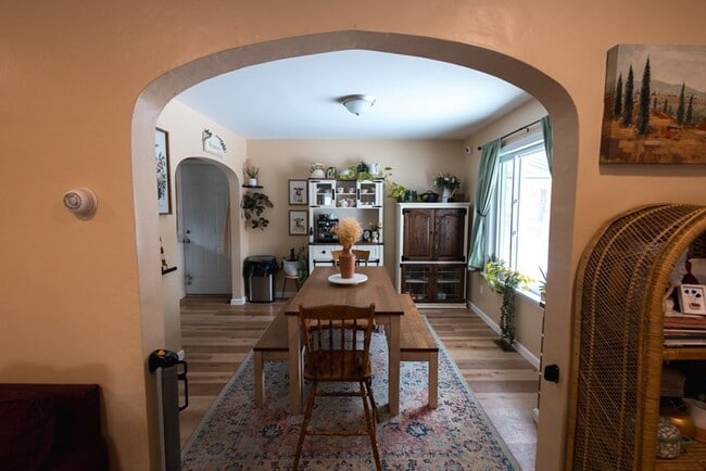 Dining Room - 3106 Pine Ave