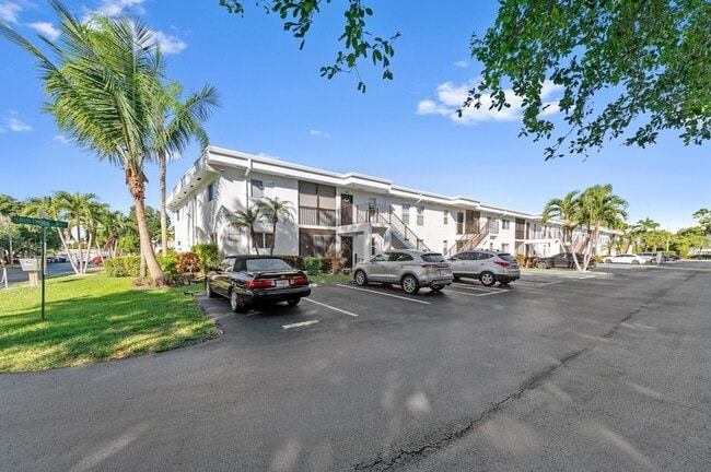 Building Photo - 14895 Builtmore Way