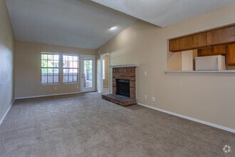 2BR, 2BA - 960 SF - Quail Run Apartments