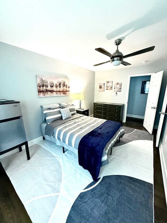 Foto del edificio - 4456 Ridgevalley Dr