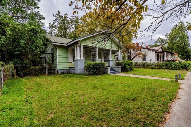 Foto del edificio - 4 bed/2 bath single-family home for lease ...