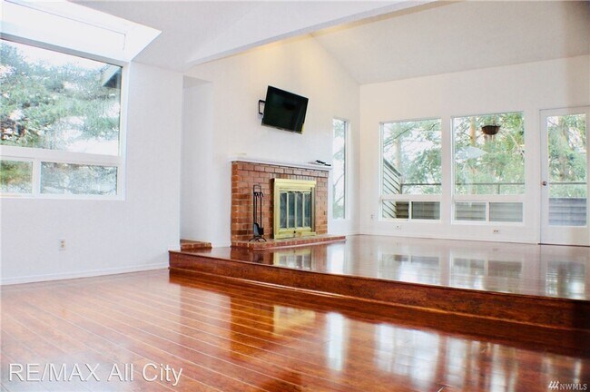 Foto del edificio - 2 br, 1 bath House - 122 SW 116th St #C31