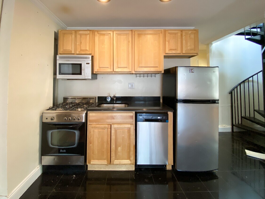 Primary Photo - 171 Mulberry St
