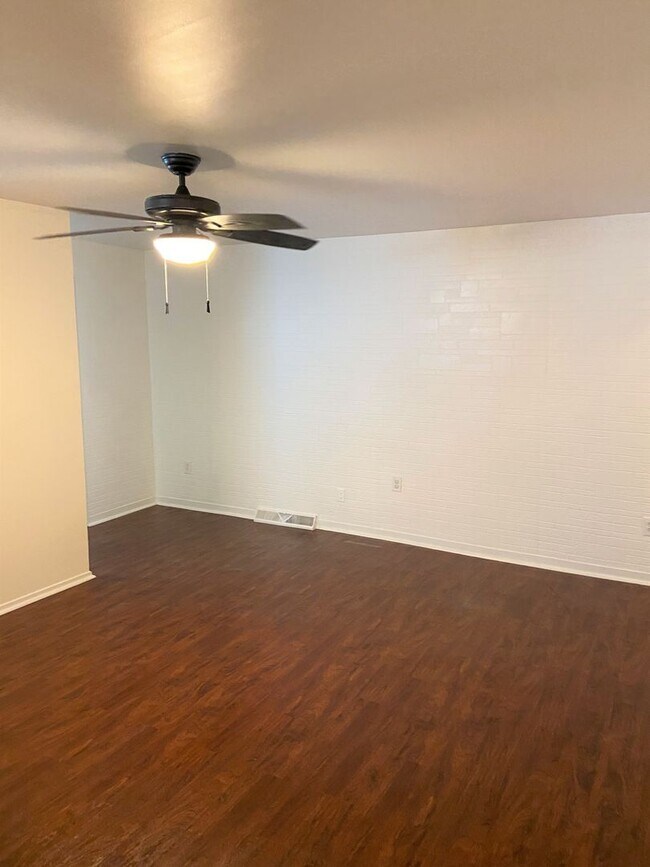Foto del edificio - 209 Elysian St