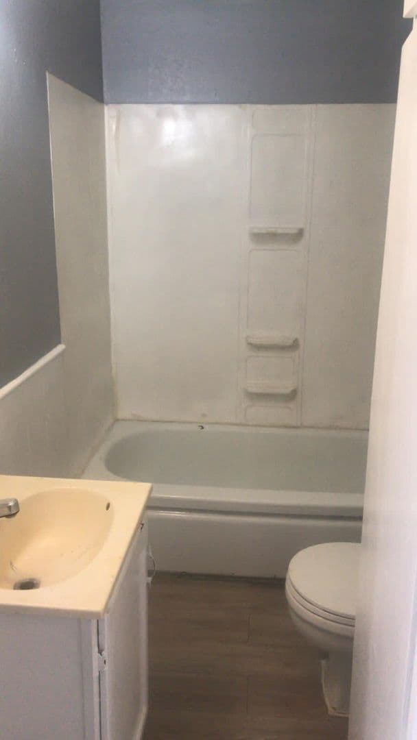 Foto del edificio - $0 First Month's Rent / $0 Deposit at Move-in