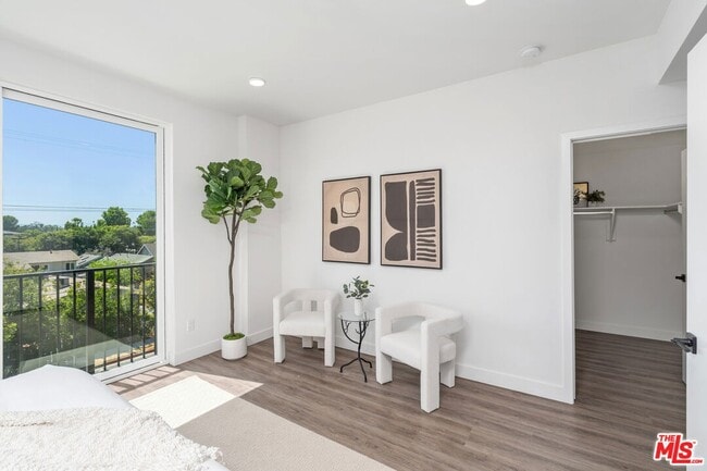 Building Photo - Whitsett Estates
