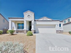 Building Photo - 31026 W Earll Dr