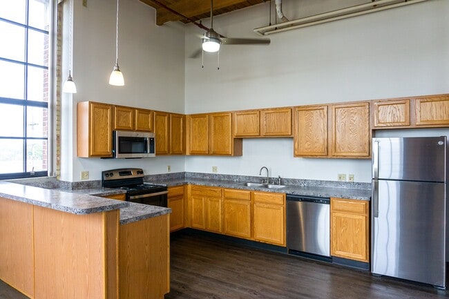 Foto del edificio - Off Broadway Apartments - Price Per Bedroom