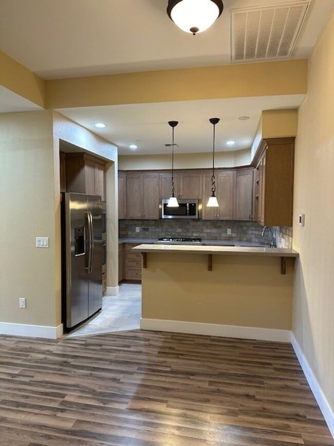 Building Photo - 308 N. Curry