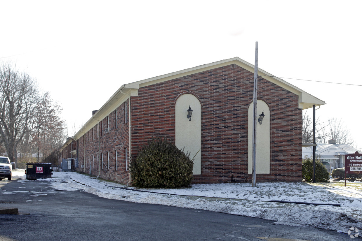 Foto del edificio - Glen Hollow Apartments