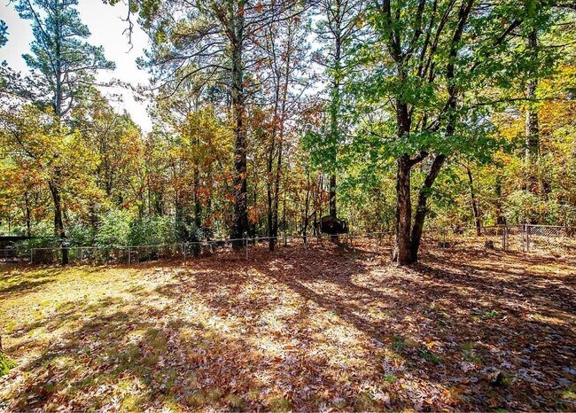 Building Photo - 12805 Rivercrest Dr