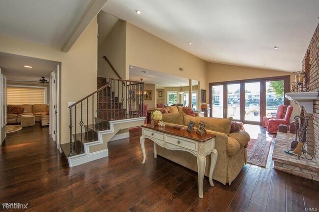 Foto del edificio - 2410 Oakshore Dr