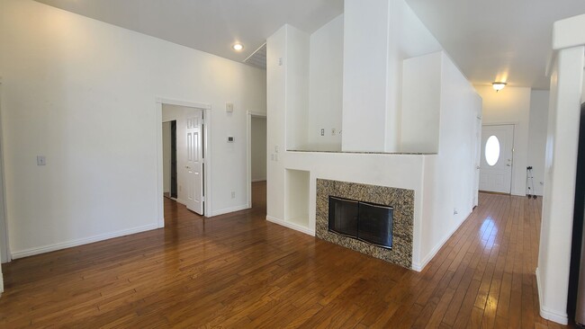 Building Photo - 1 Story home located in Summerlin