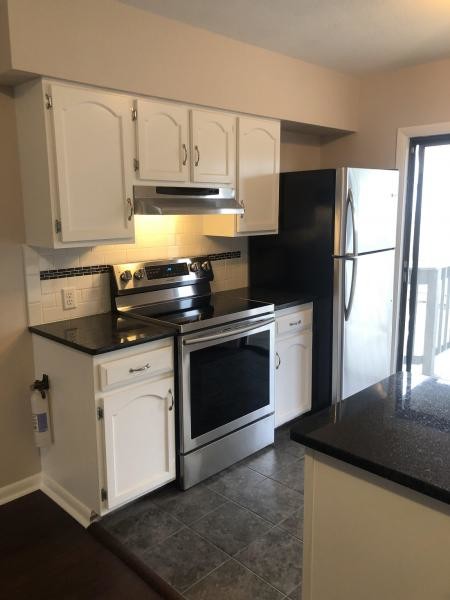 Foto del edificio - Renovated Oak Hill Apartment