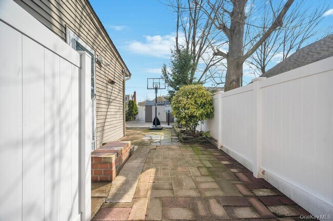 Foto del edificio - 2315 Willow St