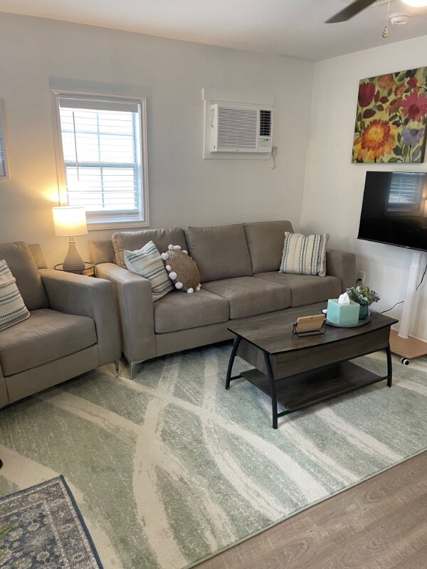 Foto del edificio - 210 H Pickens Rd