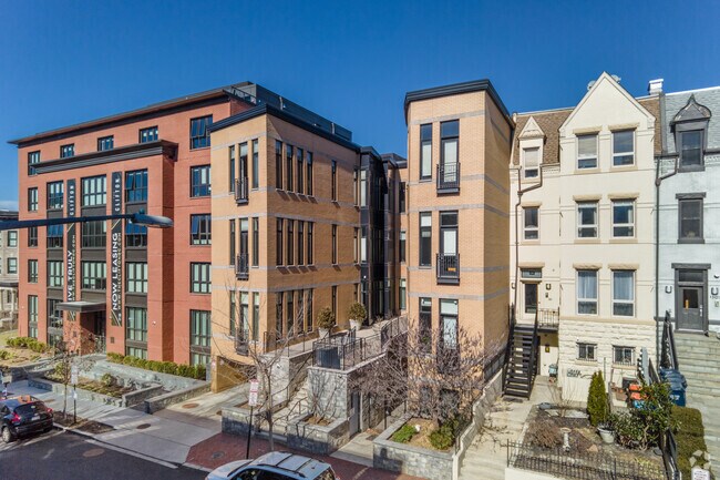 Building Photo - 1307 Clifton St NW