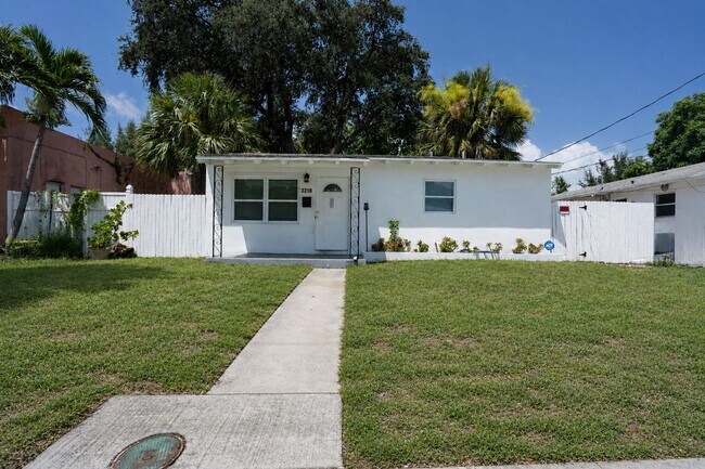 Foto del edificio - 3219 Windsor Ave