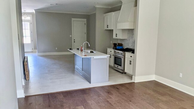 Foto del edificio - Beautiful 2/2 Condo at Old Goodwood Crossi...