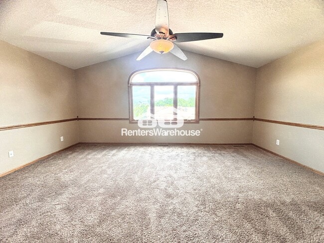 Building Photo - 737 Kitterman Cir