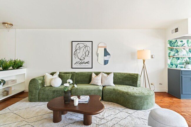 Foto del edificio - 800 N Washington St