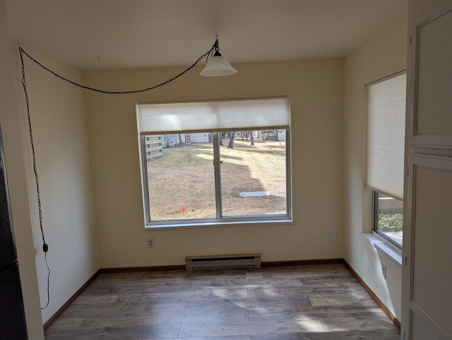 Building Photo - 3465 Lochwood Dr