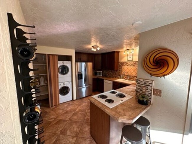 Building Photo - *FURNISHED* 16685 Wagon Trail in River Mea...