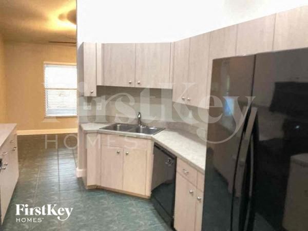 Foto del edificio - 2173 Alliance Ave