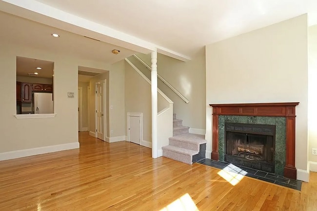 Building Photo - 120 Norway St