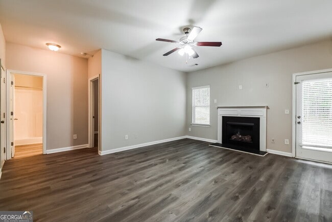 Building Photo - 6338 Oak Well Pl