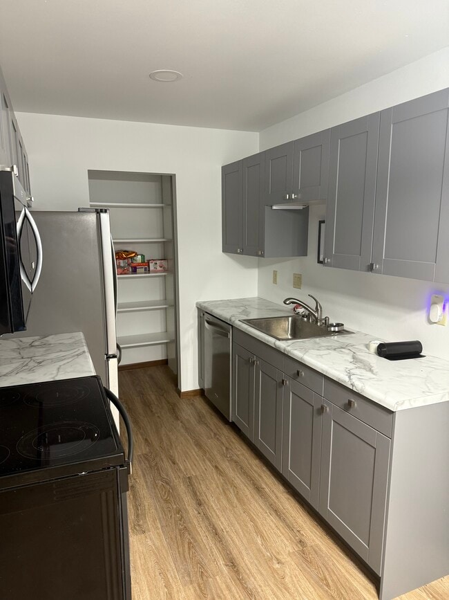 Foto del edificio - W170N11545 Armada Dr