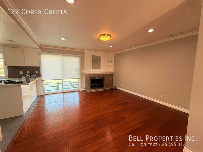 Building Photo - 122 Corta Cresta Dr